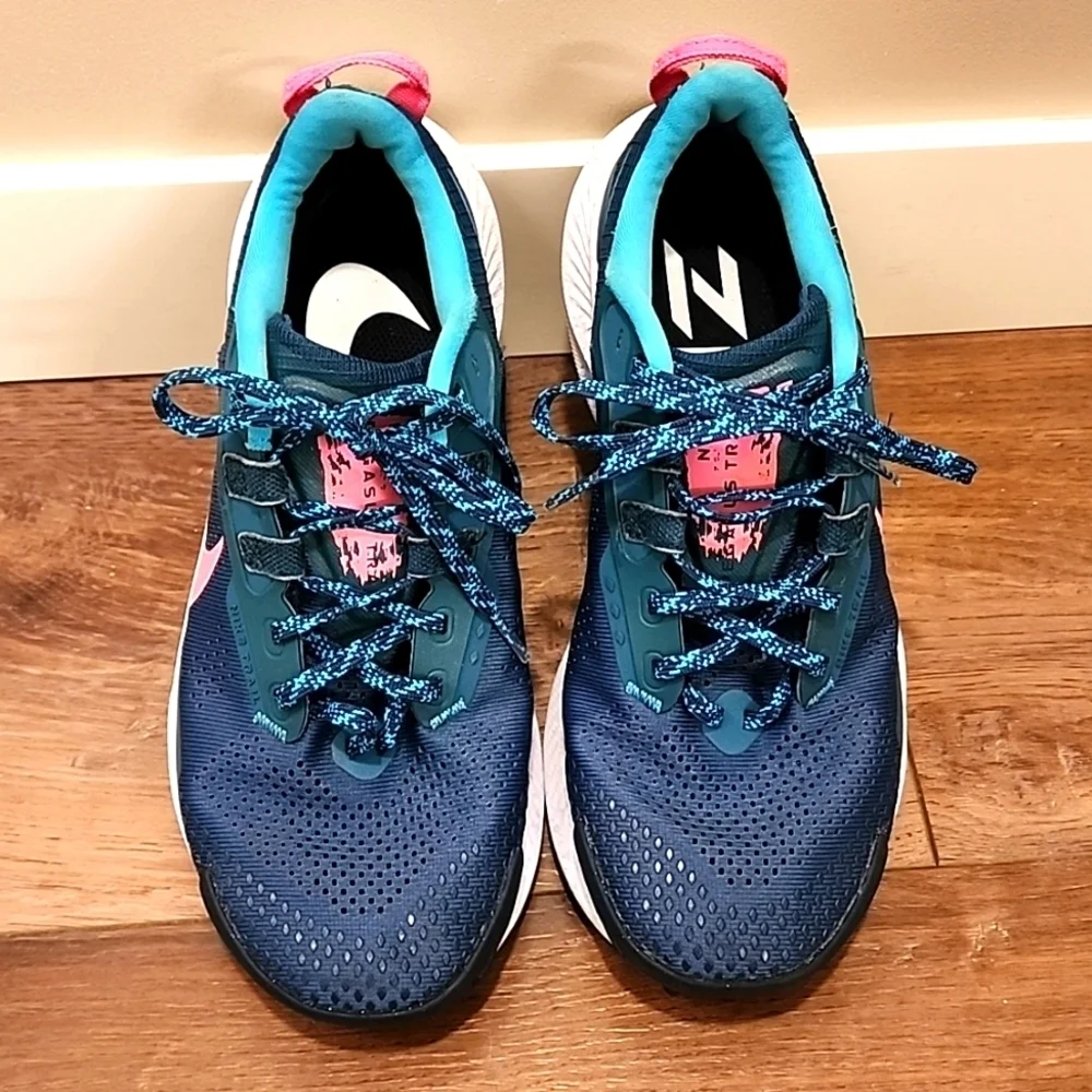 Nike Pegasus Trail 3 Dark Teal Green Pink Glow DA8698-300 Women's Size 8.5